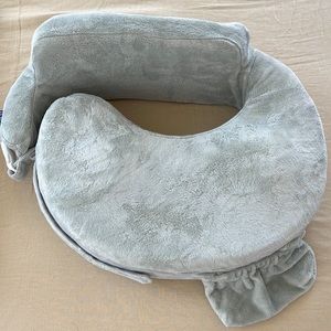 My brest friend nursing pillow